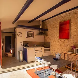 le-clos-des-amandiers.fr-provencehotel.com/