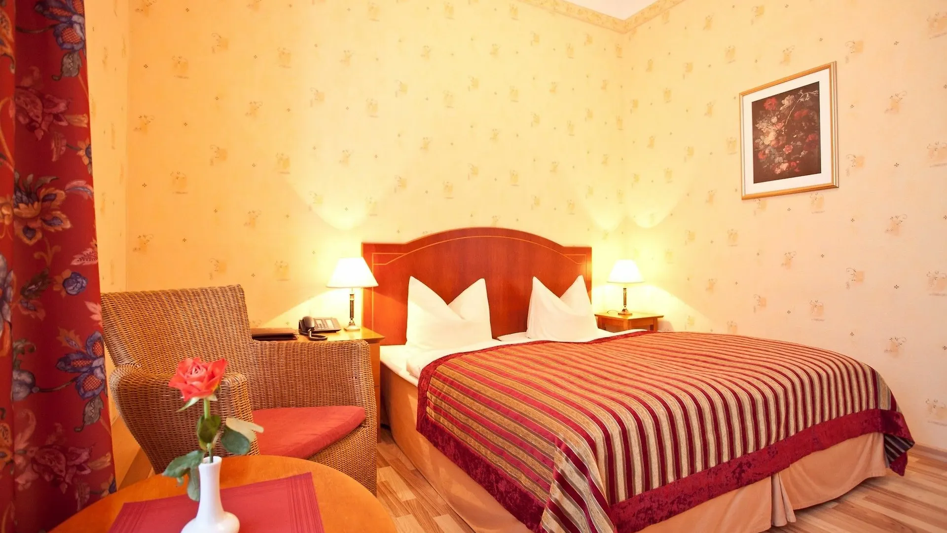 Safestay Berlin 3*,